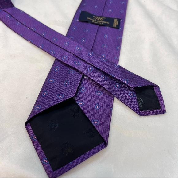 Brooks Brothers Purple Dot Silk Tie - Picture 3 of 6